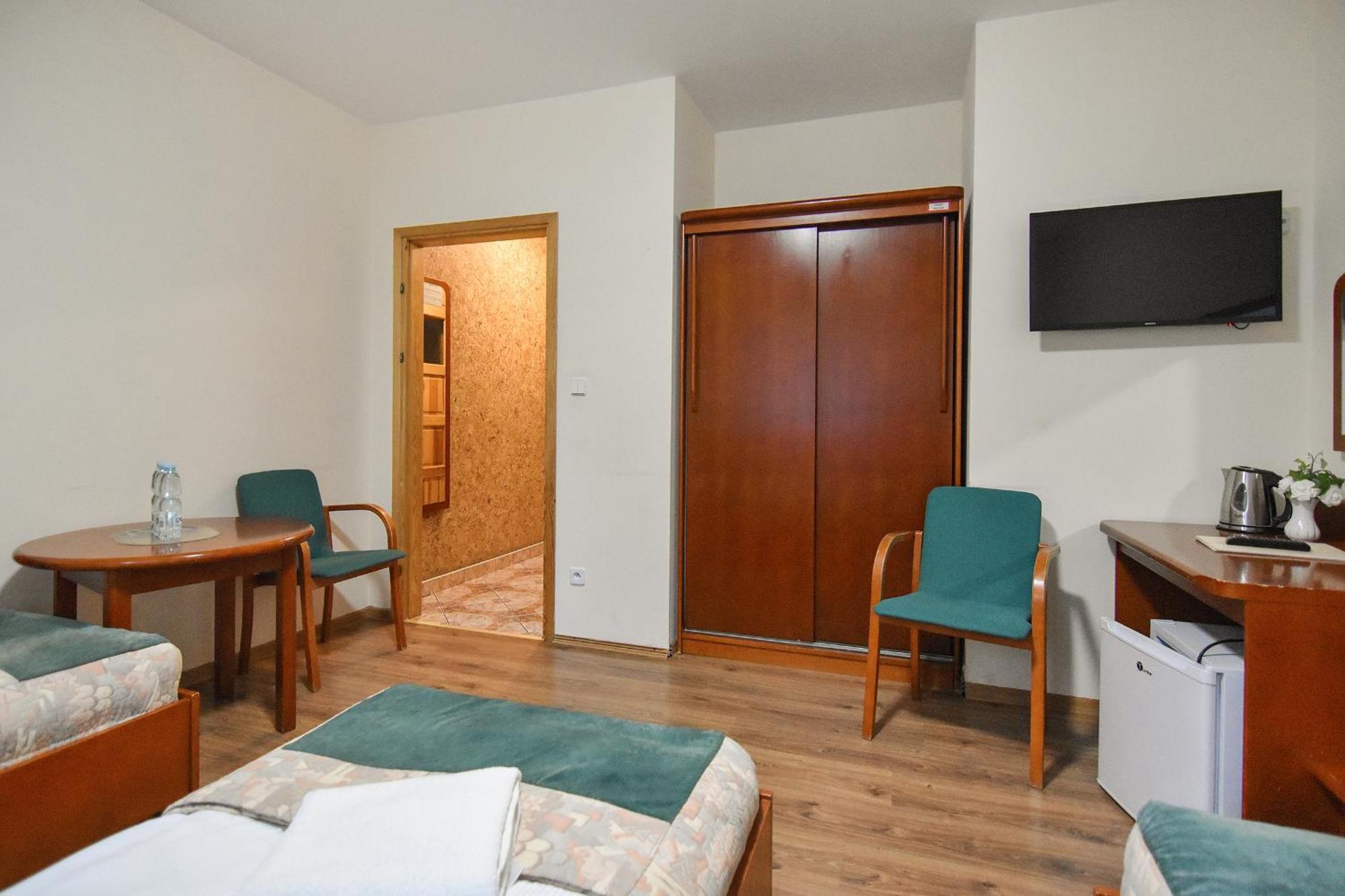 Lesny Osrodek Szkoleniowy W Puszczykowie Puszczykowo Exterior photo