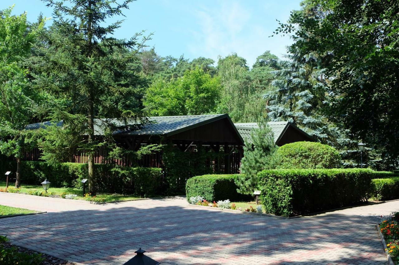 Lesny Osrodek Szkoleniowy W Puszczykowie Puszczykowo Exterior photo