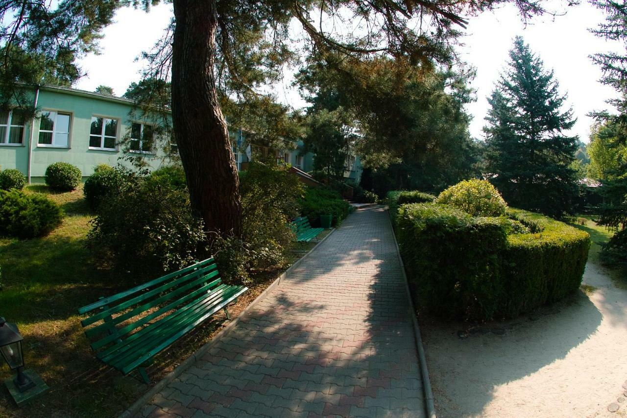 Lesny Osrodek Szkoleniowy W Puszczykowie Puszczykowo Exterior photo
